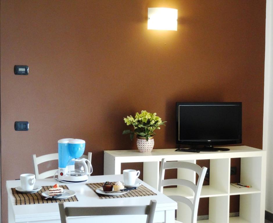 Helianthus Residence Cannero Riviera Rum bild